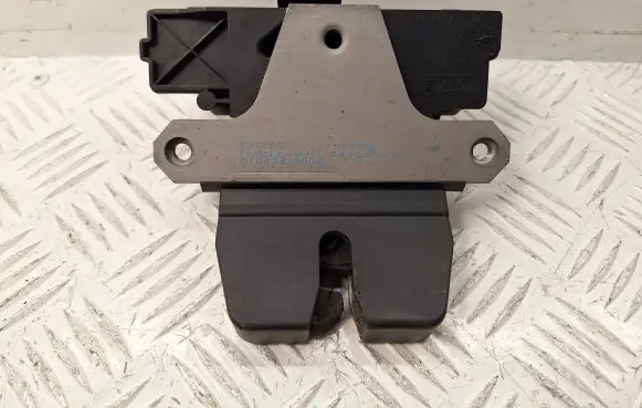 Volvo V50 Tailgate/trunk/boot lock/catch/latch 31335047 30661333