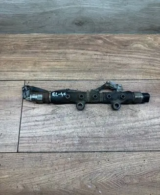 Toyota Corolla Verso AR10 Fuel main line pipe 89458