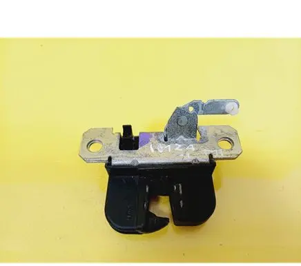 Seat Ibiza III (6L) Tailgate lock latch 6L6827505A