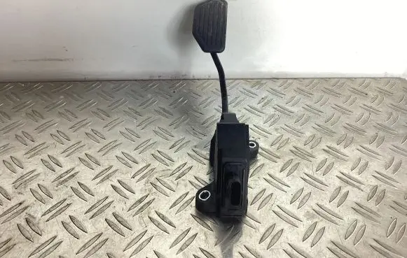 Lexus NX Accelerator throttle pedal 781100W050
