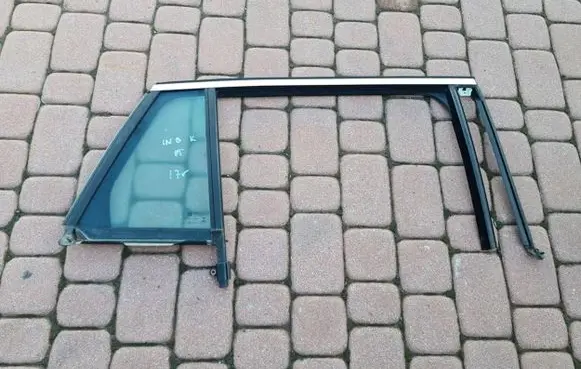 Opel Insignia B Sliding door window/glass 