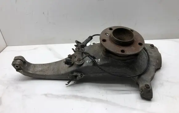 BMW 5 F10 F11 Front wheel hub spindle knuckle