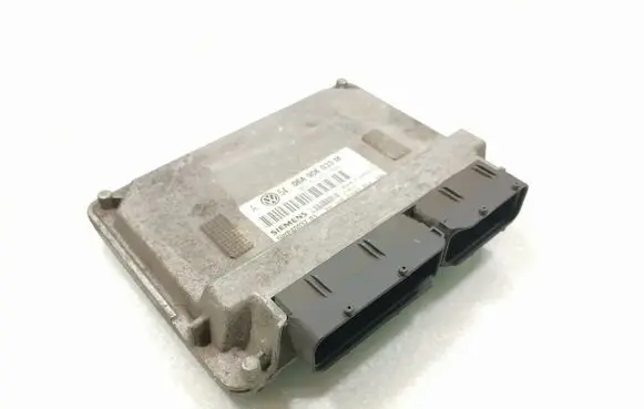 Volkswagen Golf Cross Engine control unit/module 06A906033M 5WP4003701