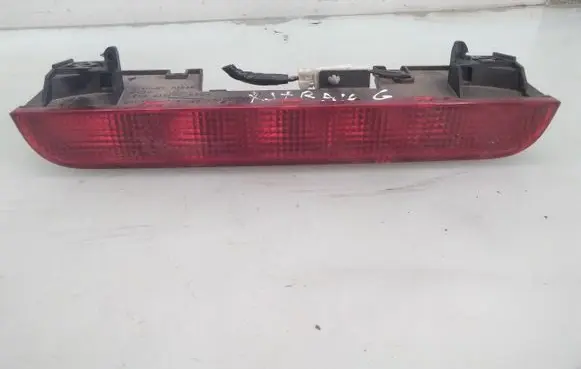 Nissan X-Trail T30 Third/center stoplight