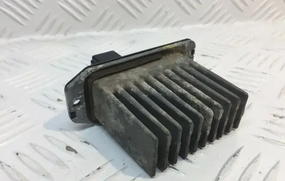 Mitsubishi Pajero Sport I Heater blower motor/fan resistor MR315051