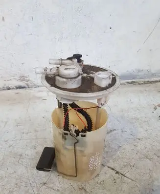 Toyota Corolla E120 E130 Fuel level sensor 