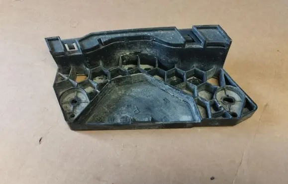 Infiniti G37 Front bumper mounting bracket