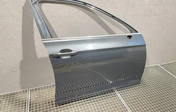 Volkswagen PASSAT B8 Front door 3G0831312K