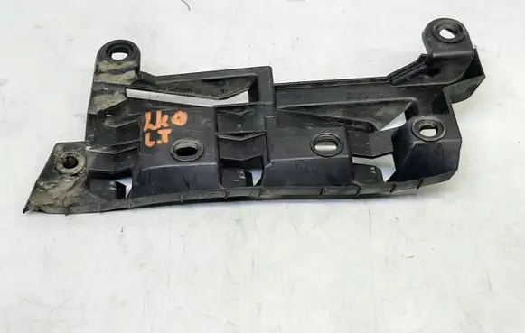 Volkswagen Caddy Rear bumper mounting bracket 2K0807393