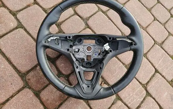 Opel Insignia B Steering wheel