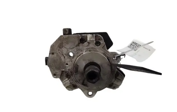 BMW 3 E90 E91 Fuel injection high pressure pump 7798333 0445010146