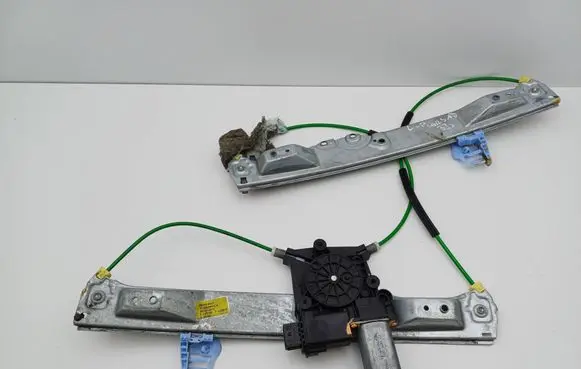 Opel Corsa D Front door window regulator with motor 013269605 541613212 72005001