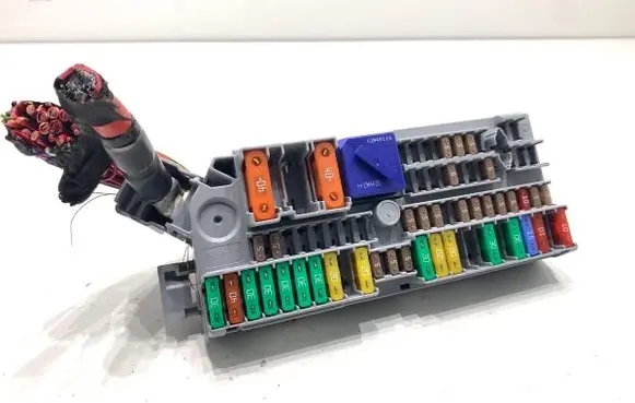 BMW 5 G30 G31 G38 Fuse box set 9350313