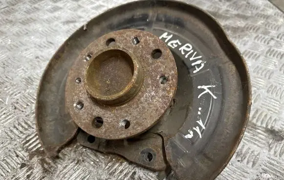 Opel Meriva B Rear wheel hub