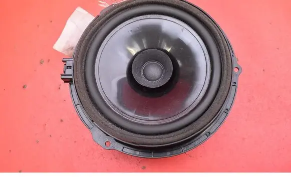 Ford Focus Subwoofer speaker JX7T18808CB