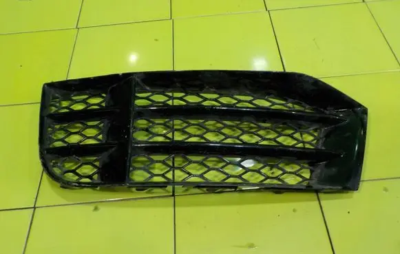 Audi A5 8T 8F Front bumper lower grill PRZOD