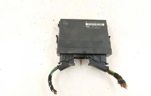 Mercedes-Benz CLK A209 C209 Central body control module 2098200326 2098205226
