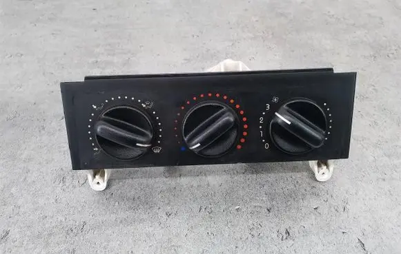 Renault Kangoo I Climate control/heater control trim 