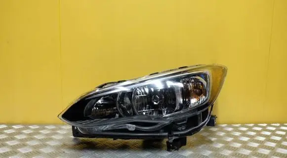 Subaru XV II Headlight/headlamp 84001FL01A 2237