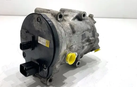 Toyota Yaris Cross Air conditioning (A/C) compressor (pump) 0424000741