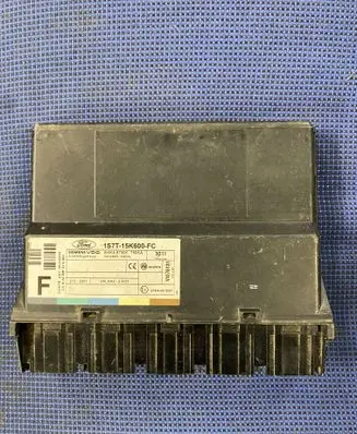 Ford Focus Comfort/convenience module 1S7T15K600FC 5WK48730E