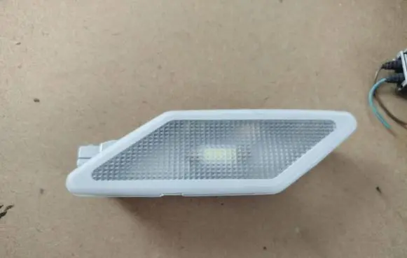 BMW 3 E36 Rear seat light 63311387038 1387038