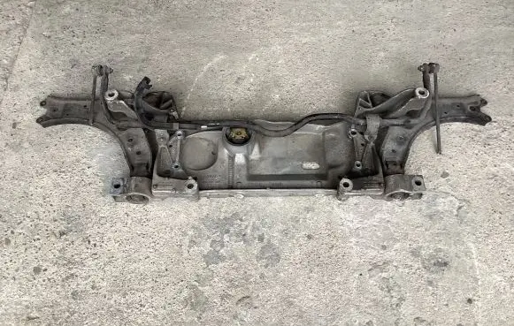 Volkswagen Golf V Front subframe 1K0199369F