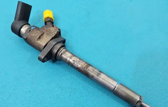 Fuel injector