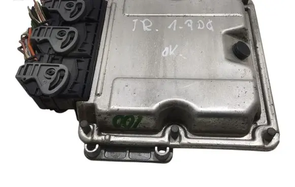 Opel Vivaro Engine control unit/module ECU 8200118526