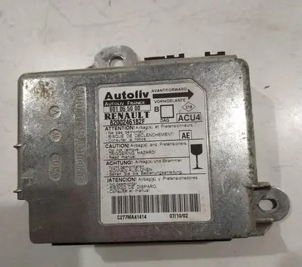 Renault Megane II Airbag control unit/module 601055000 8200246182F