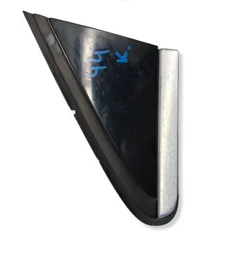Mercedes-Benz B W246 W242 Fender end trim A2466900787