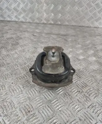 BMW X5 E70 Engine mount bracket 16004212