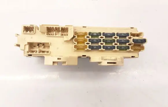 Mazda 626 Fuse module