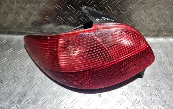 Peugeot 206 Rear/tail lights 2531G 7203