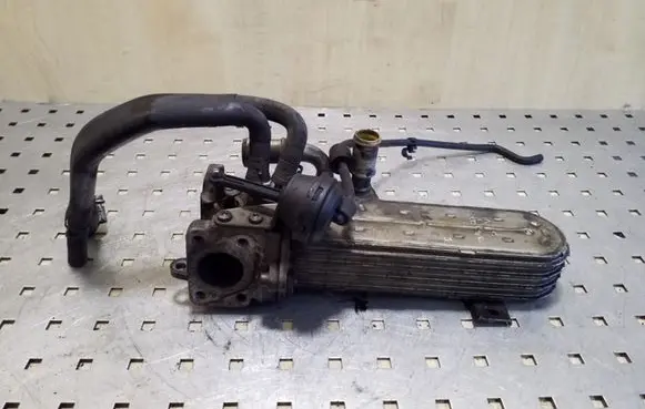 Audi A3 S3 A3 Sportback 8P EGR valve cooler 03G131513J 3239787