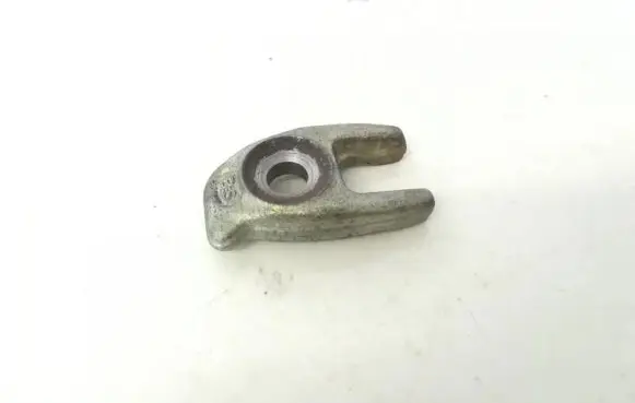 Renault Scenic III - Grand scenic III Fuel Injector clamp holder