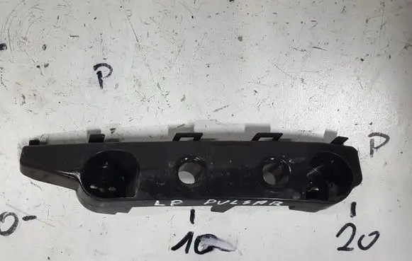 Nissan Pulsar Tail light bulb cover holder 
