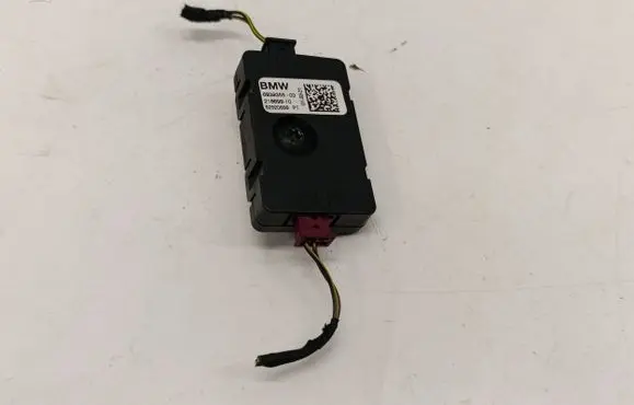 BMW 2 F44 Aerial antenna amplifier 6839355