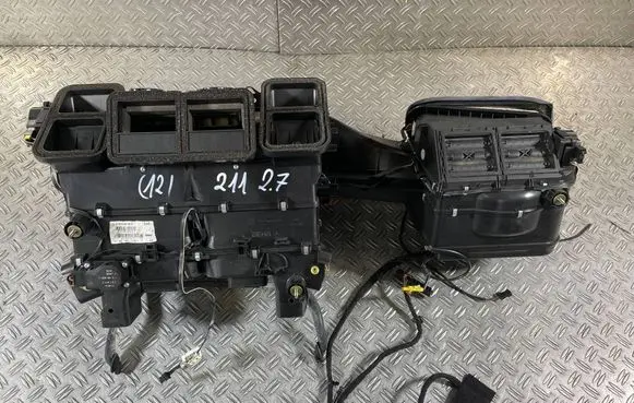 Mercedes-Benz E W211 Interior heater climate box assembly 2118300362