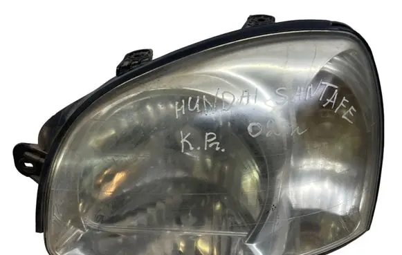Hyundai Santa Fe Headlight part PY21W
