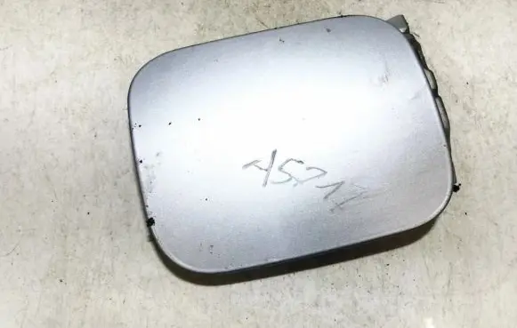 Audi A4 S4 B5 8D Fuel tank cap 8d0010139d