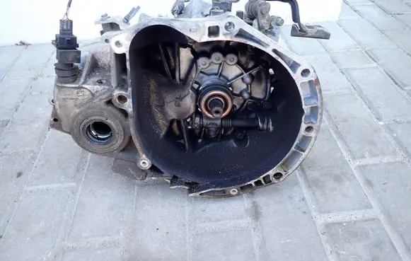Hyundai i10 Manual 5 speed gearbox M8156518535