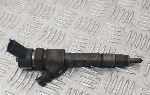 Renault Laguna II Fuel injector 0445110021