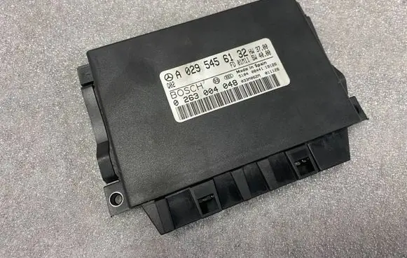 Mercedes-Benz S W220 Parking PDC control unit/module a0295456132