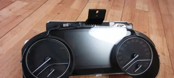 Toyota Camry VIII XV70 Speedometer (instrument cluster) 8380033X81B