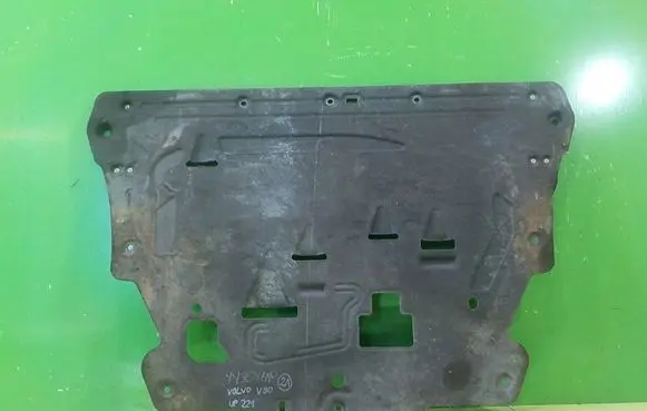 Volvo S90, V90 Engine splash shield/under tray 