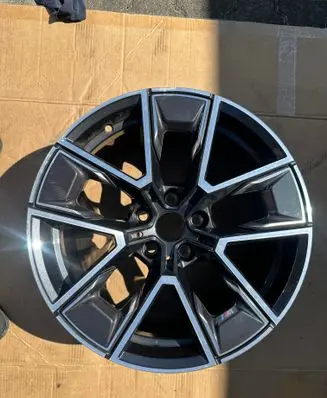 BMW 4 G22 G23 G24 G26 R18 alloy rim 8747286