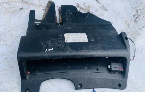Audi 80 90 B3 Glove box 893863075 893000321b