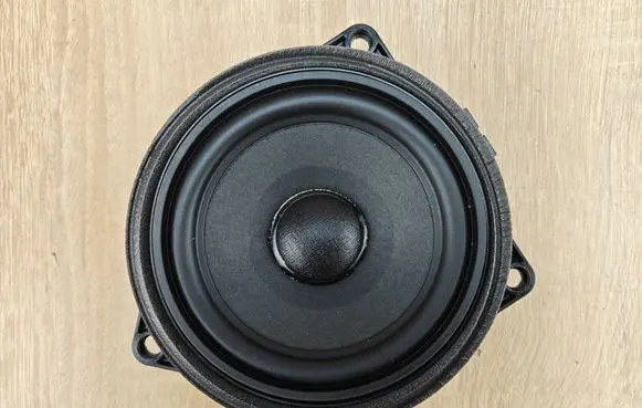 BMW 8 G16 Front door speaker 2622469