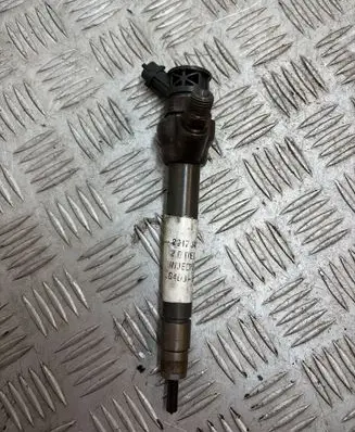 Jaguar XE Fuel injector G4D39K546AA 0445110654